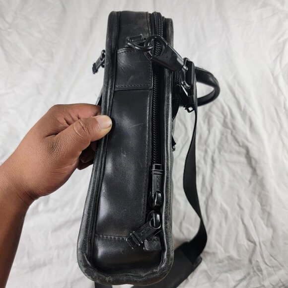 Tumi Alpha Slim Large Screen Portfolio Leather Briefcase Laptop 96111DH - Picture 13 of 14